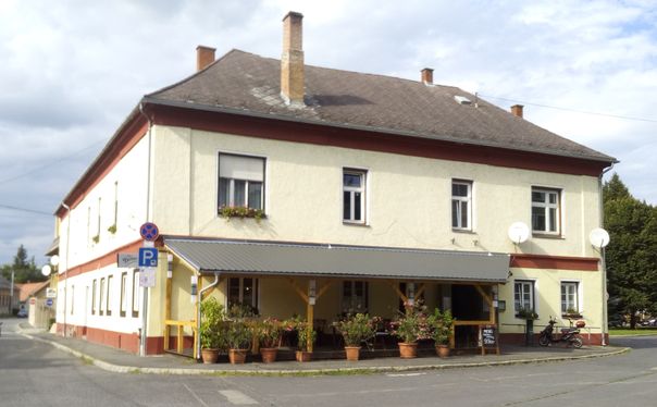 napjainkban